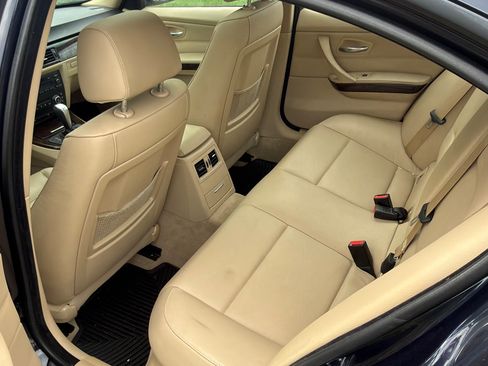 Used 2009 BMW 328i xDrive Sedan AWD/4WD image 9