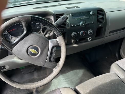 Used 2013 Chevrolet Silverado 2500 W/T image 10