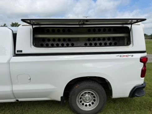 Used 2020 Chevrolet Silverado 1500 W/T w/ WT Value Package AWD/4WD image 9