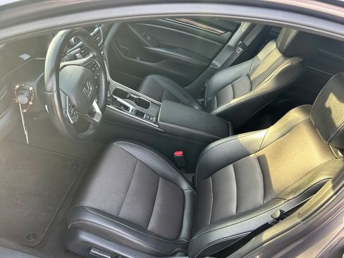 Used 2020 Honda Accord Sport image 11
