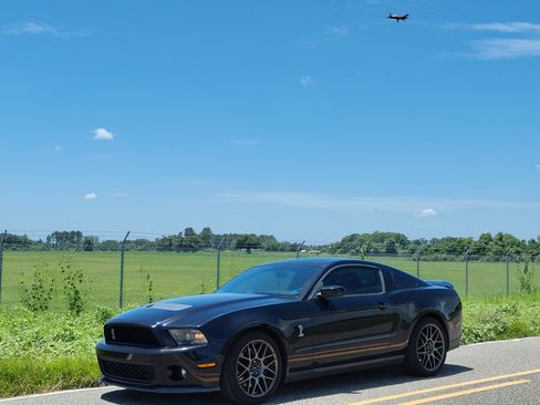Used 2012 Ford Mustang Shelby GT500 w/ SVT Performance Pkg RWD image 5