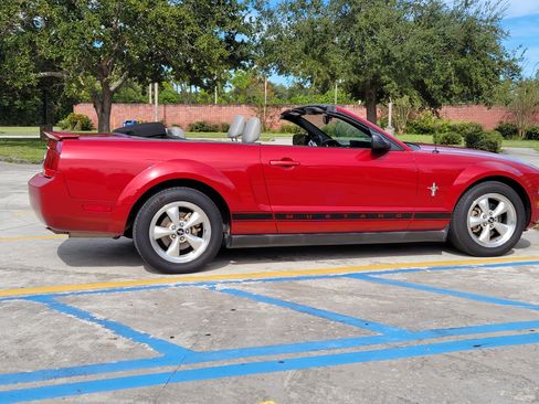 Used 2008 Ford Mustang Premium image 5