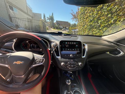 Used 2016 Chevrolet Malibu Hybrid w/ Leather Package FWD image 12