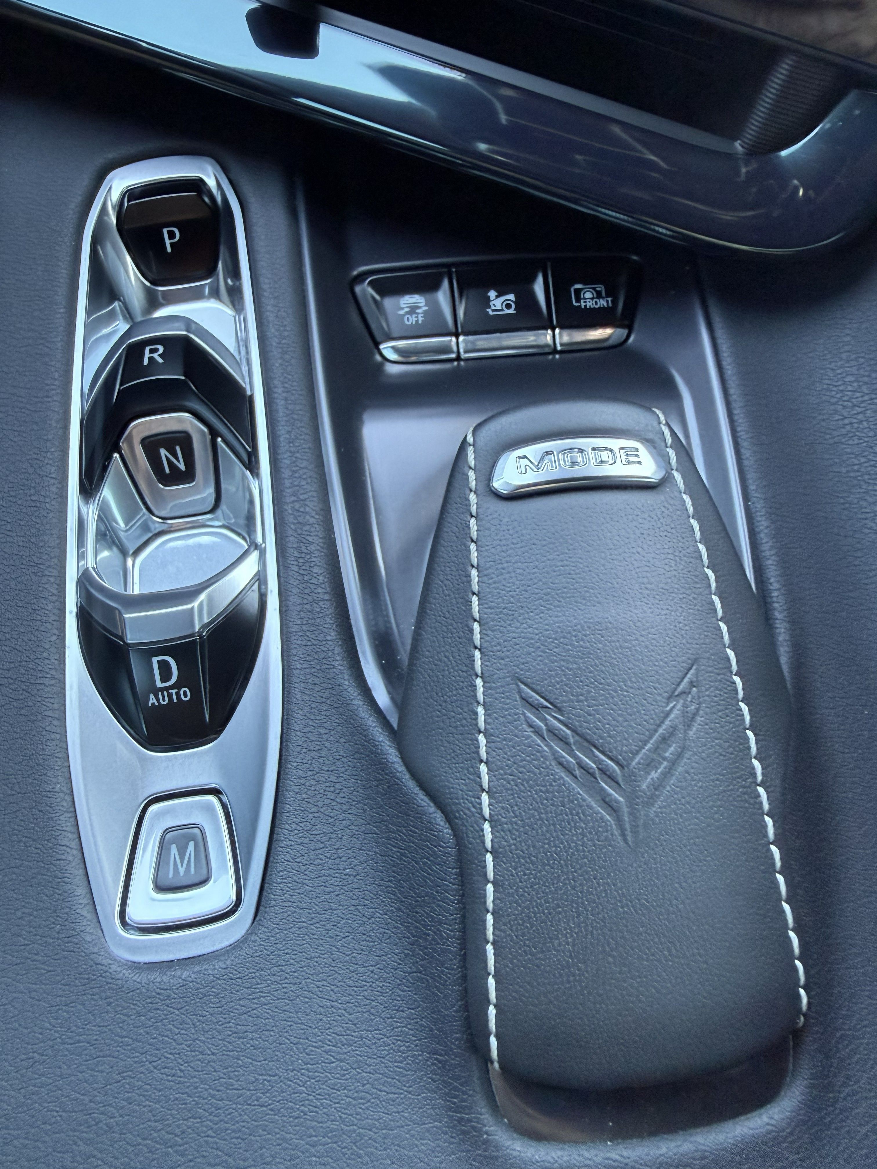 Used 2024 Chevrolet Corvette Stingray Preferred Cpe w/ Z51 Performance Package RWD image 22