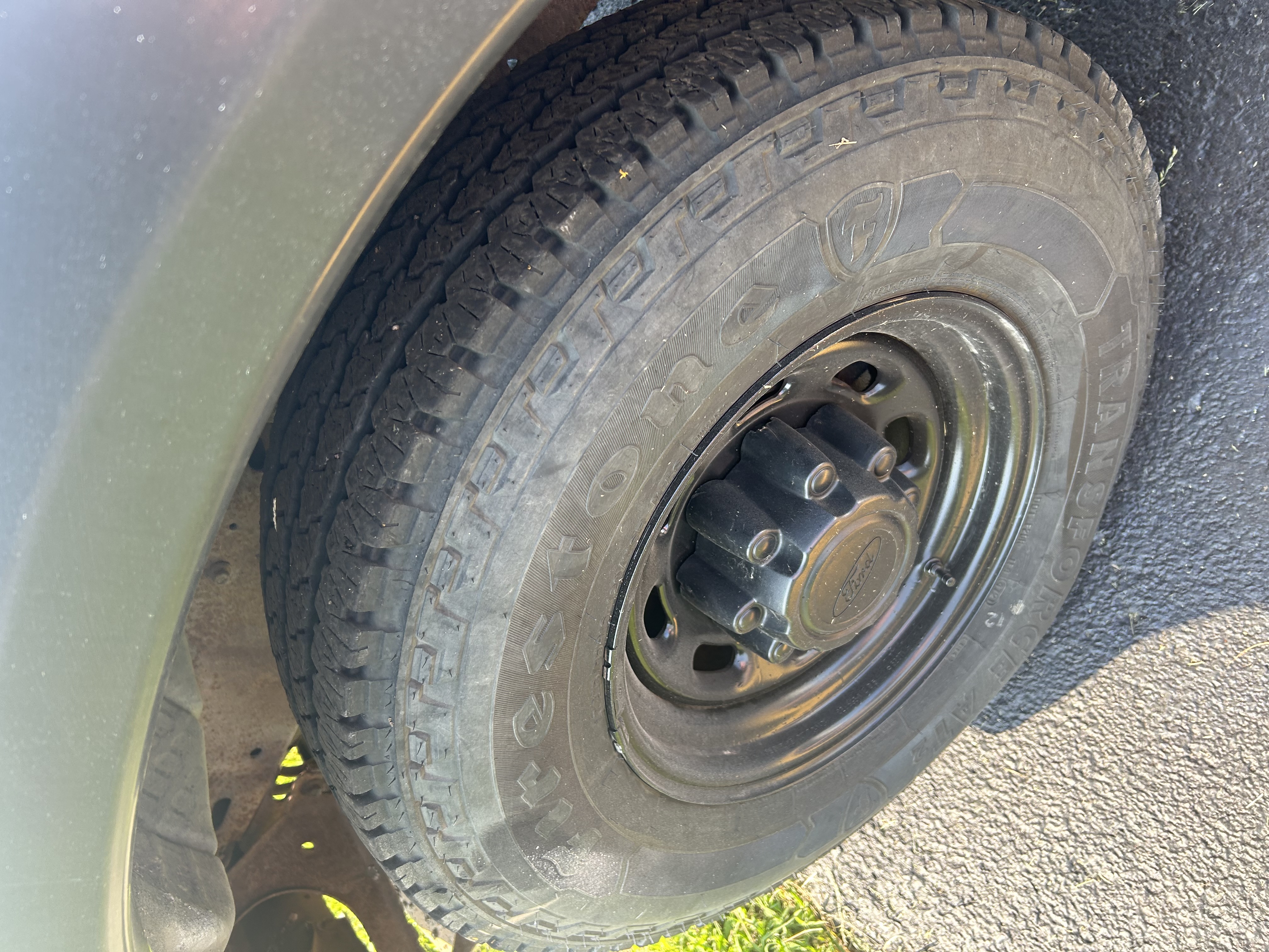 Used 2003 Ford F250 XL RWD image 8