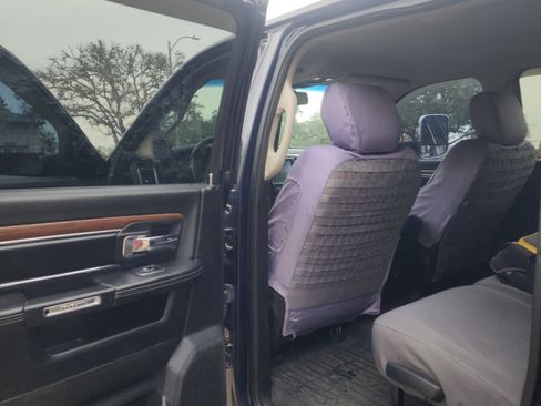 Used 2013 RAM 3500 Laramie w/ Cold Weather Group image 9