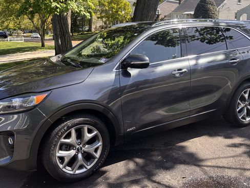 Used 2019 Kia Sorento EX AWD/4WD image 4