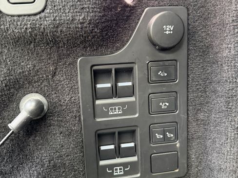 Used 2019 Land Rover Discovery HSE AWD/4WD image 22