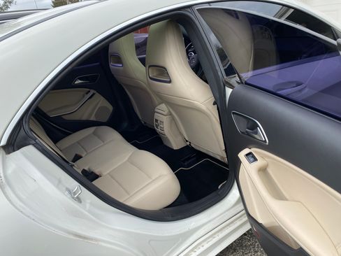 Used 2015 Mercedes-Benz CLA 250 image 6