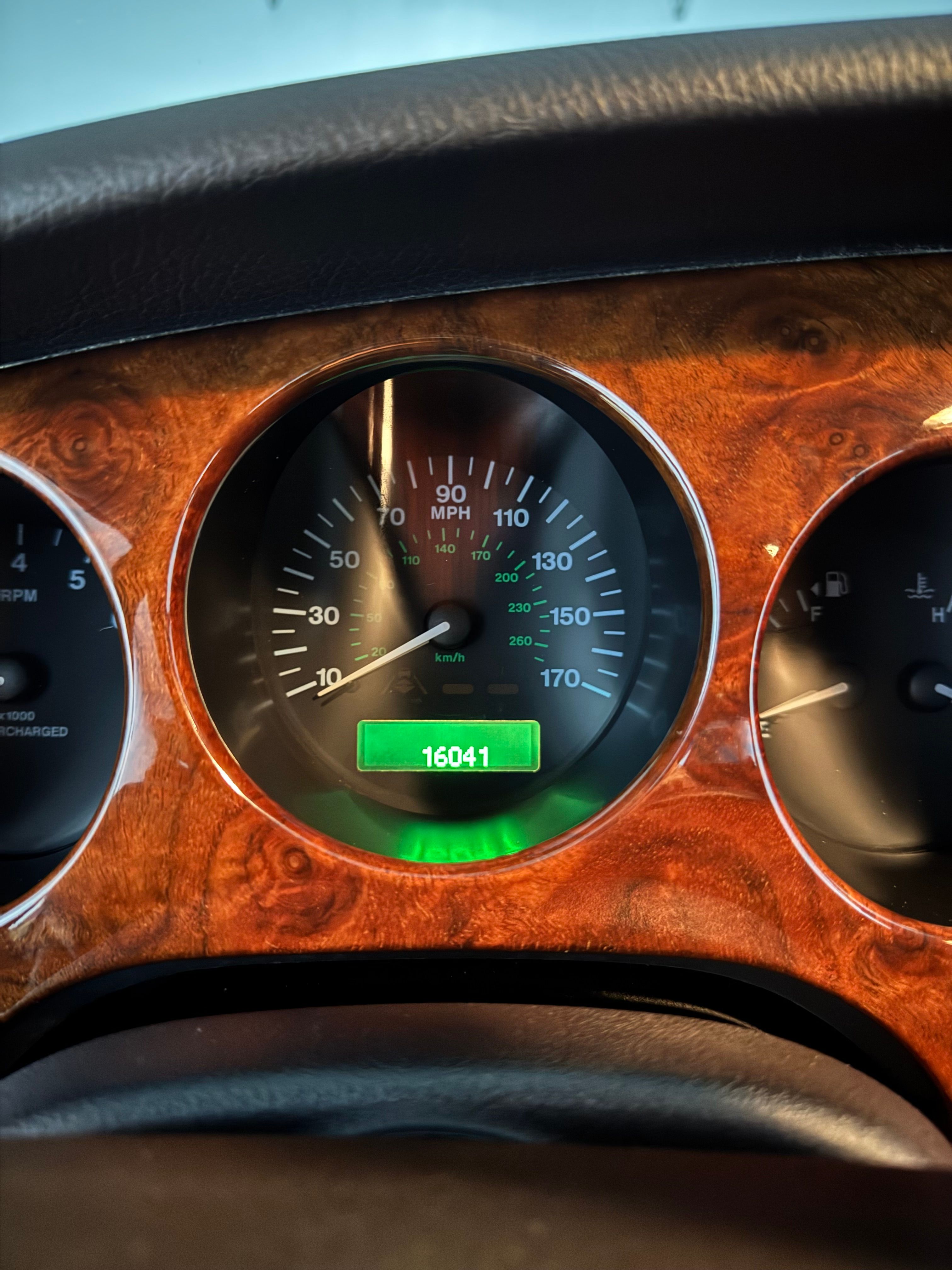 Used 2000 Jaguar XK8 Convertible RWD image 20