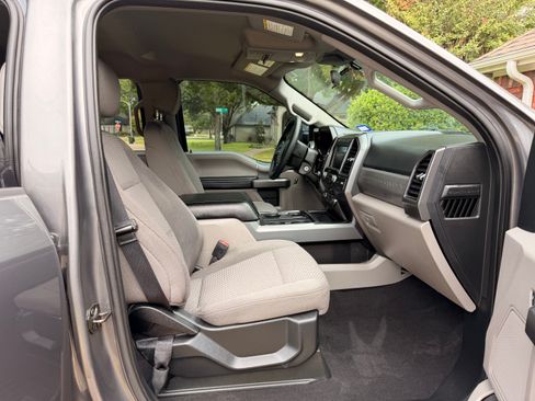Used 2021 Ford F250 XLT w/ XLT Premium Package AWD/4WD image 10