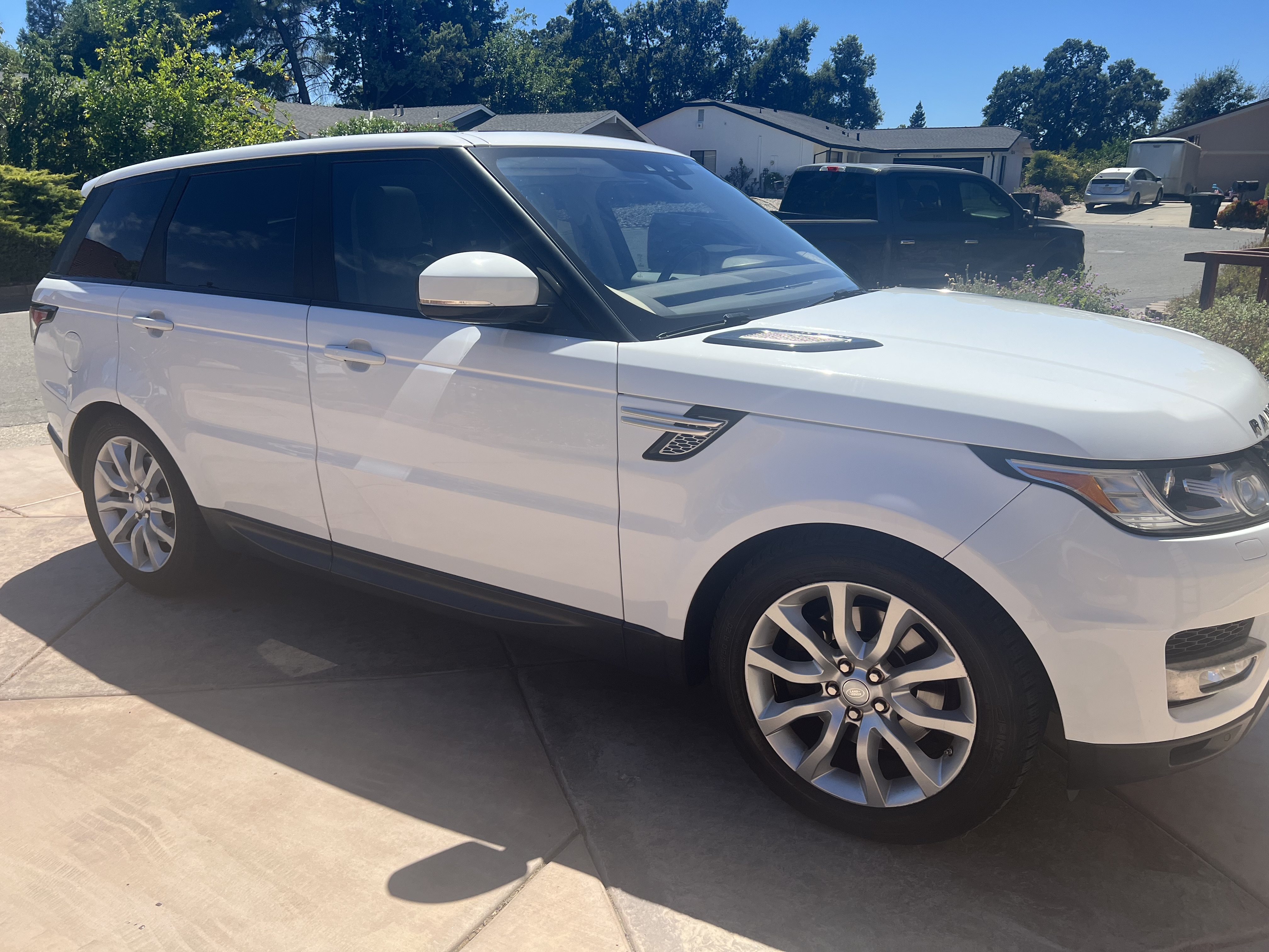 Used 2017 Land Rover Range Rover Sport HSE AWD/4WD image 5