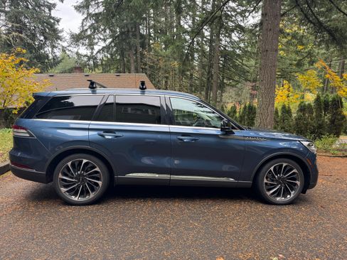 Used 2020 Lincoln Aviator Reserve w/ Equipment Group 202A image 1