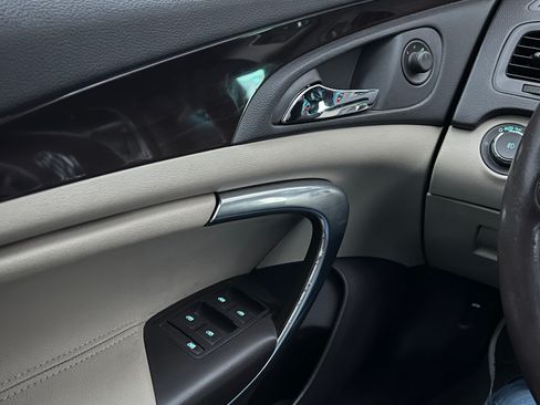 Used 2011 Buick Regal CXL Turbo w/ TO2 Preferred Equipment Group image 20