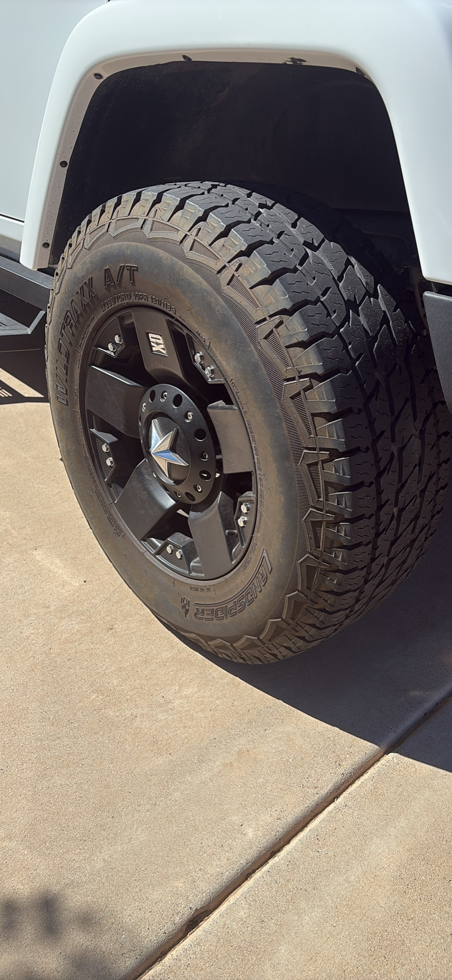 Used 2016 Jeep Wrangler Unlimited Rubicon AWD/4WD image 6
