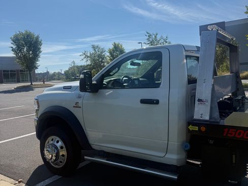 Used 2023 RAM 5500 Tradesman RWD image 9