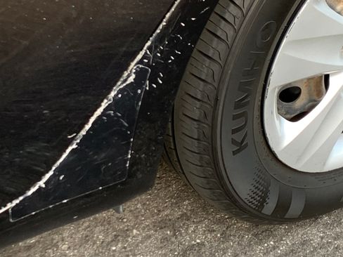 Used 2017 Kia Forte LX image 11