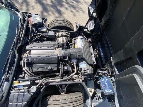 Used 1993 Chevrolet Corvette Coupe image 8