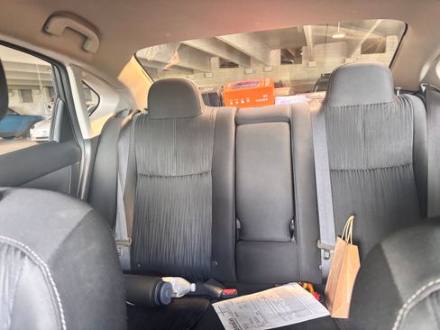 Used 2017 Nissan Sentra SV FWD image 13