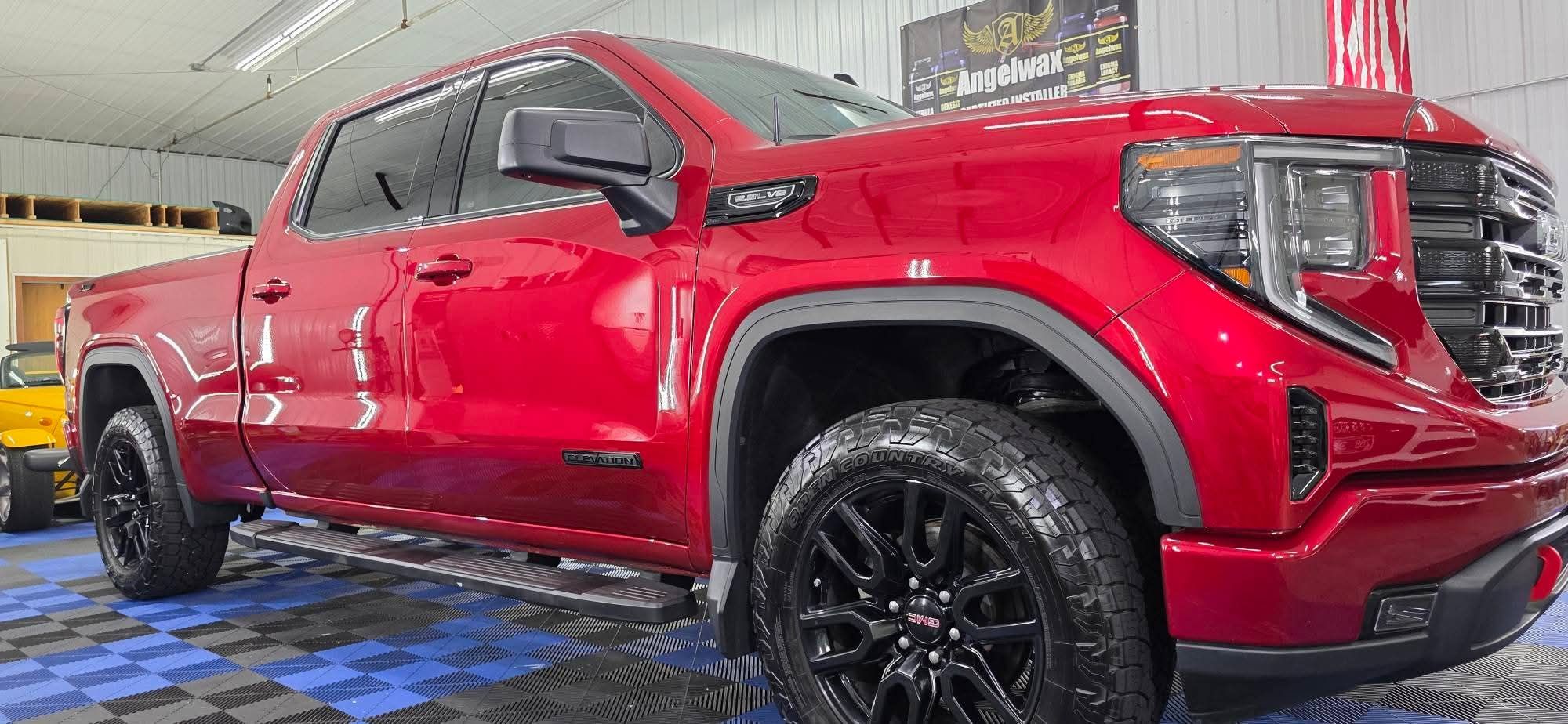 Used 2023 GMC Sierra 1500 Elevation w/ LPO, Elevation Black Package AWD/4WD image 16