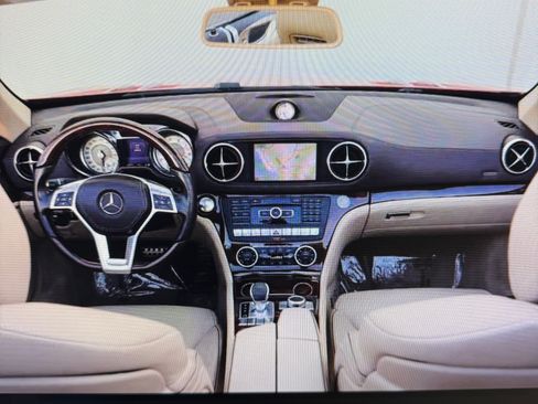 Used 2014 Mercedes-Benz SL 550 w/ Sport Wheel Package image 4