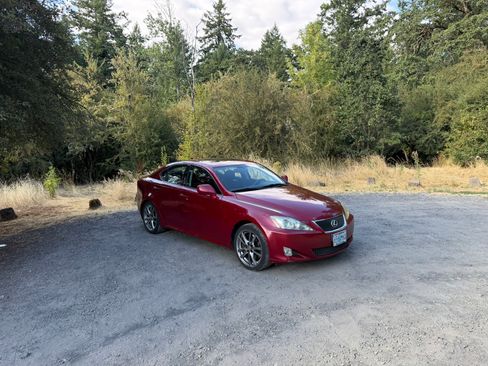 Used 2008 Lexus IS 350 RWD image 1