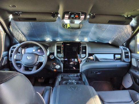 Used 2025 RAM 1500 Laramie w/ Night Edition image 10