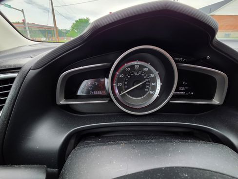 Used 2014 MAZDA MAZDA3 i Touring FWD image 9