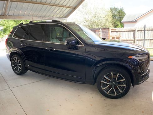 Used 2016 Volvo XC90 T6 Momentum w/ Protection Package Plus image 1