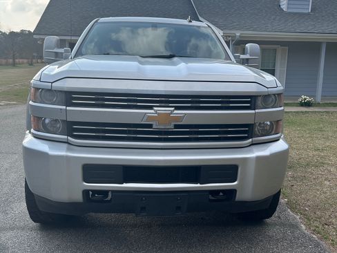Used 2015 Chevrolet Silverado 2500 LT image 9