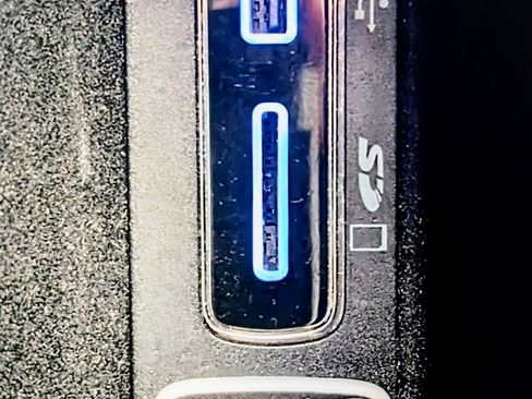 Used 2017 Jeep Grand Cherokee Limited w/ Luxury Group II image 16