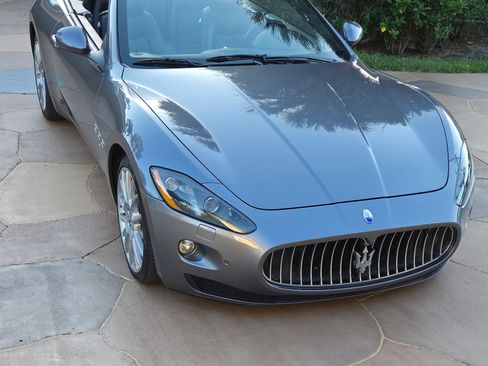 Used 2015 Maserati GranTurismo Convertible RWD image 4