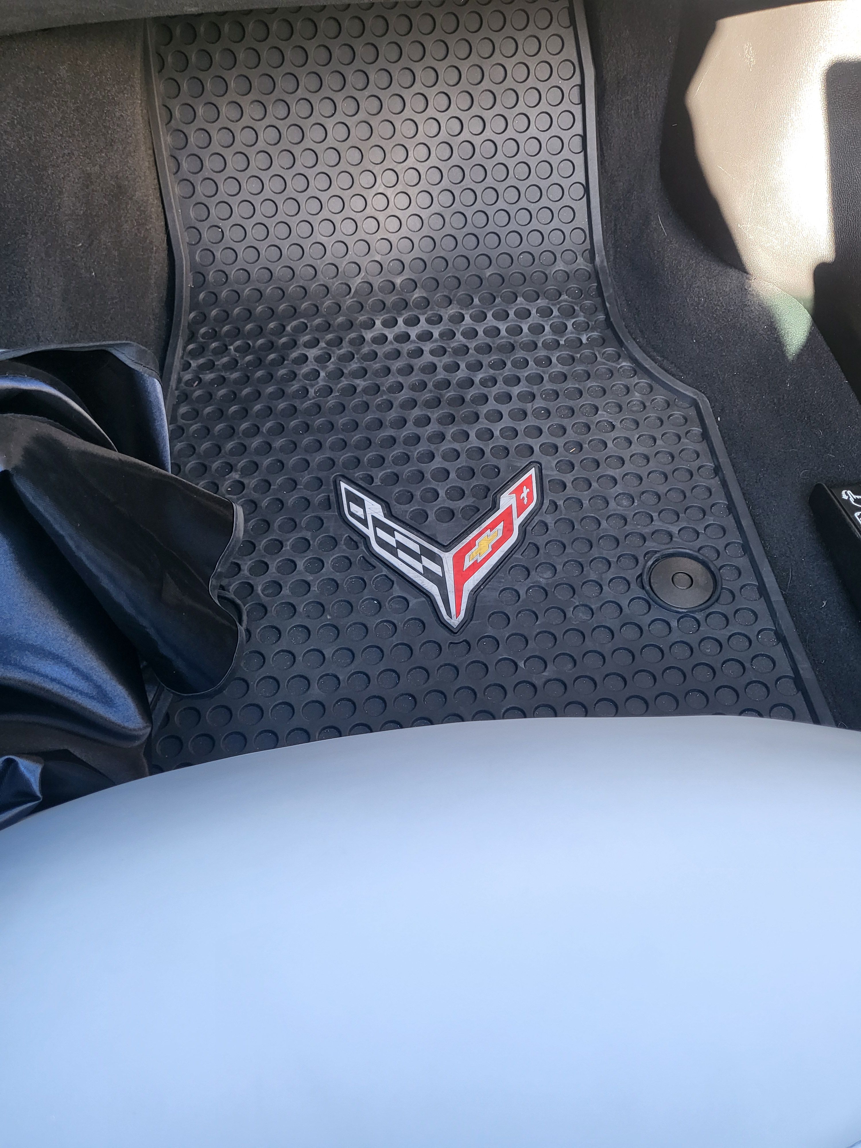 Used 2021 Chevrolet Corvette Stingray Premium Conv w/ Z51 Performance Package RWD image 22
