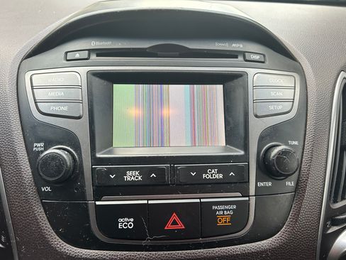 Used 2014 Hyundai Tucson SE image 12