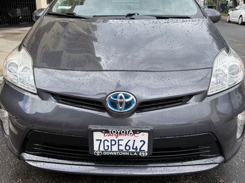 Used 2015 Toyota Prius Two FWD image 1