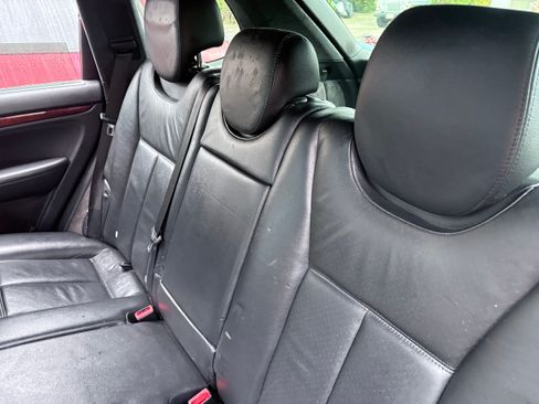 Used 2008 Porsche Cayenne Turbo image 4