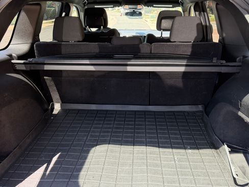 Used 2019 Jeep Grand Cherokee Laredo RWD image 10