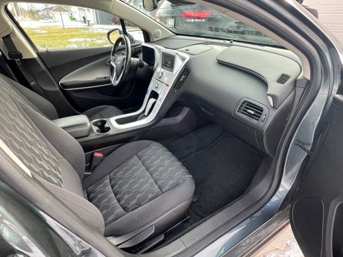 Used 2013 Chevrolet Volt w/ Enhanced Safety Package 2 image 14