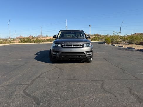 Used 2016 Land Rover Range Rover Sport HSE image 4