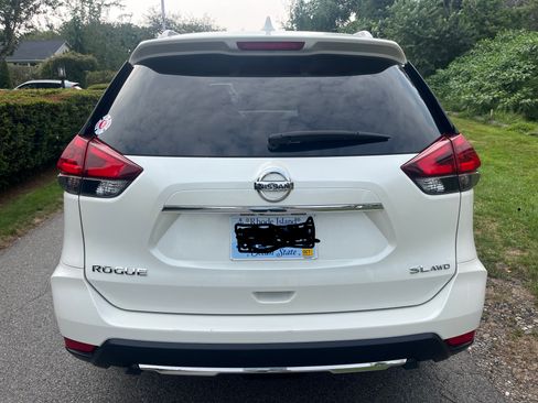 Used 2018 Nissan Rogue SL w/ Premium Package image 7