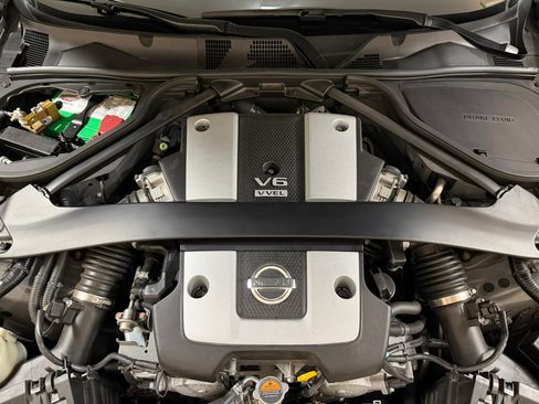 Used 2019 Nissan 370Z Coupe image 22