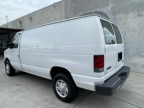 Used 2010 Ford E-250 and Econoline 250 RWD image 5