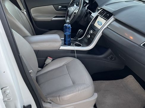 Used 2012 Ford Edge SEL image 18