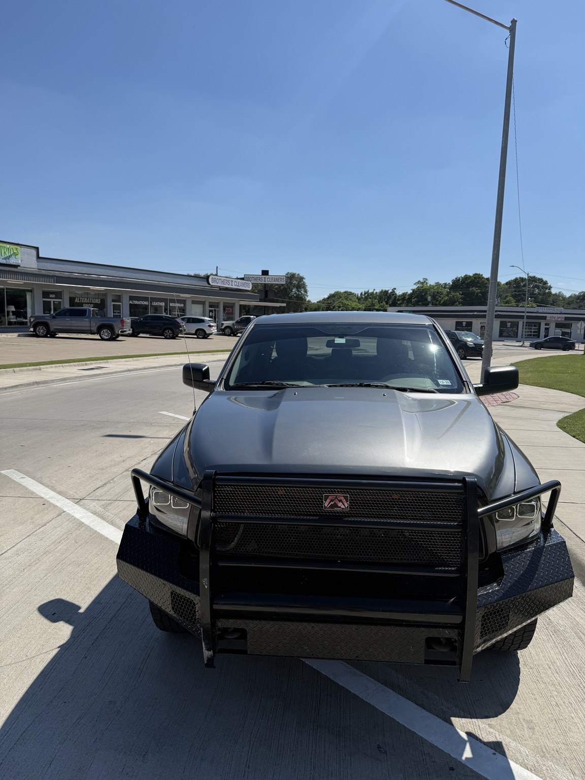 Used 2011 RAM 1500 ST w/ ST Popular Equipment Group AWD/4WD image 2