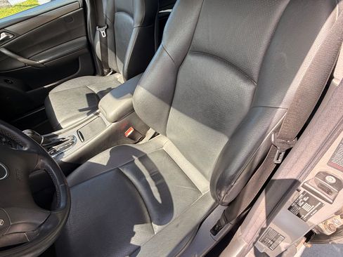 Used 2003 Mercedes-Benz C 230 Sedan image 10