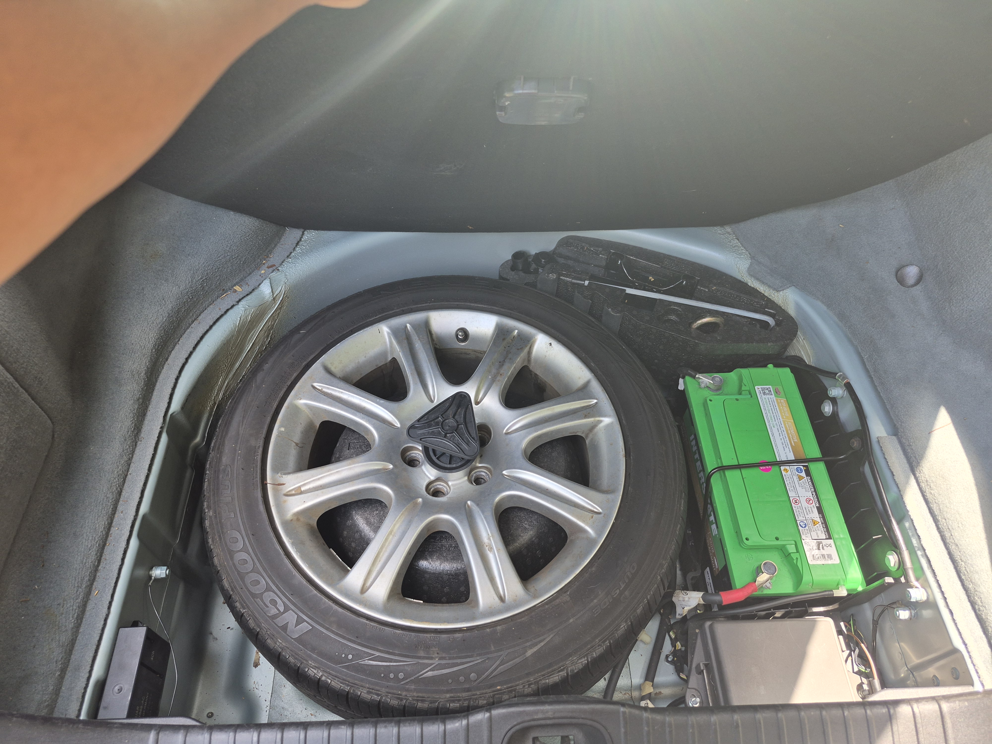 Used 2004 Jaguar XJ8 RWD image 12