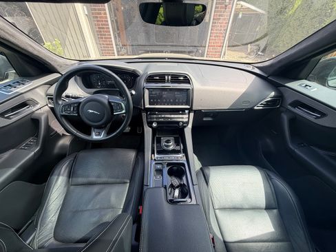 Used 2019 Jaguar F-PACE S AWD/4WD image 12