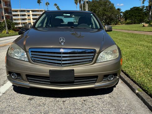 Used 2010 Mercedes-Benz C 300 Sedan image 12