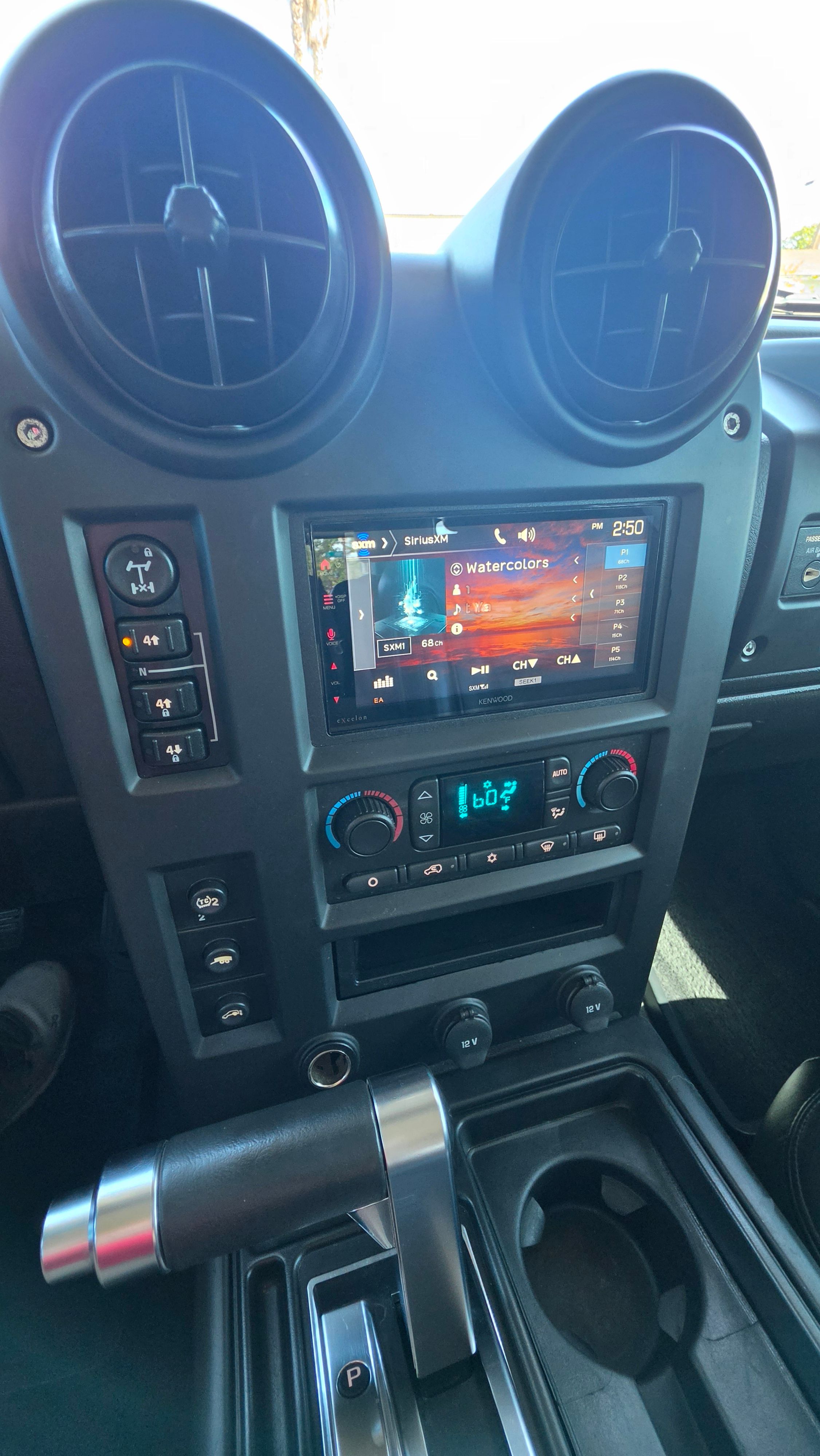 Used 2005 HUMMER H2 w/ Preferred Equipment Group AWD/4WD image 13