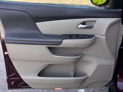 Used 2015 Honda Odyssey EX-L image 23